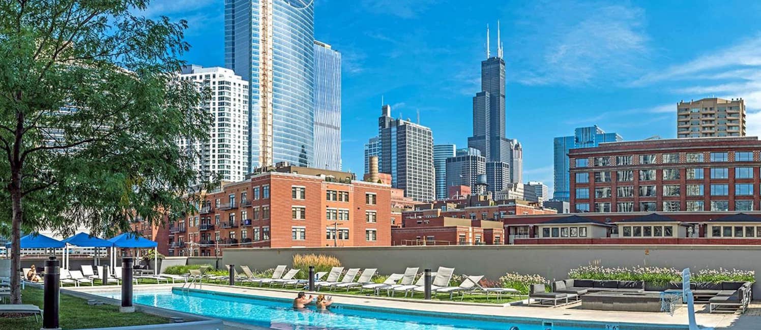 Image for 10 Incredible Apartment Pools in Chicago