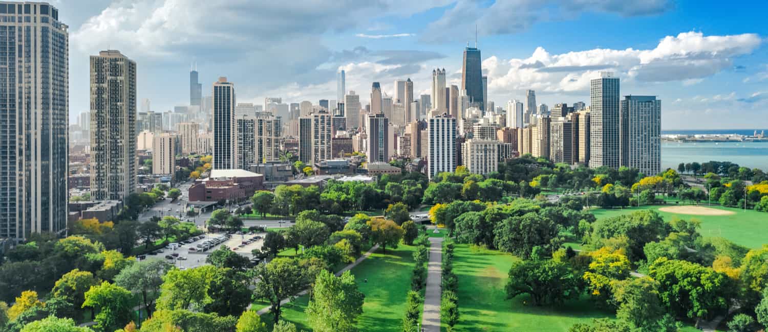 Image for Should I Move to Chicago, IL? 11 Pros and Cons to Consider