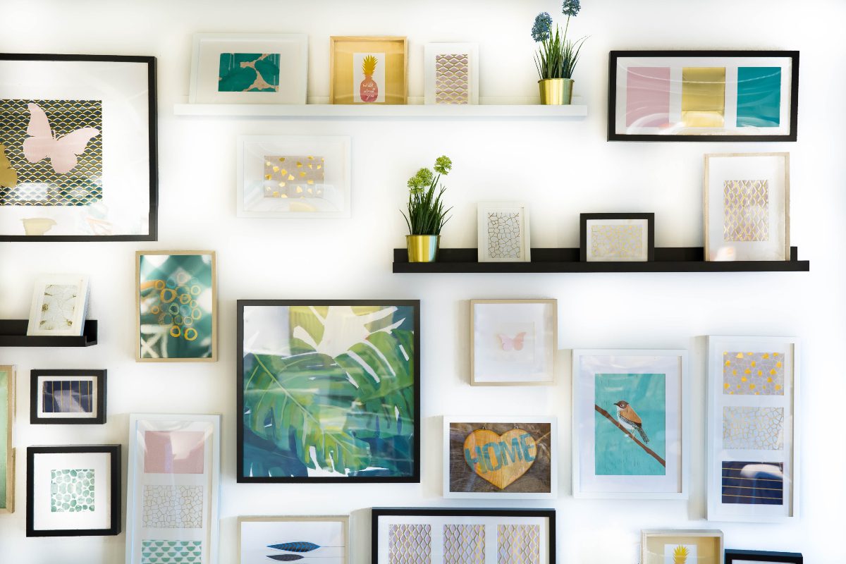 Maximalist design choices: gallery wall of various art pieces for maximalist design home will add interest to the walls