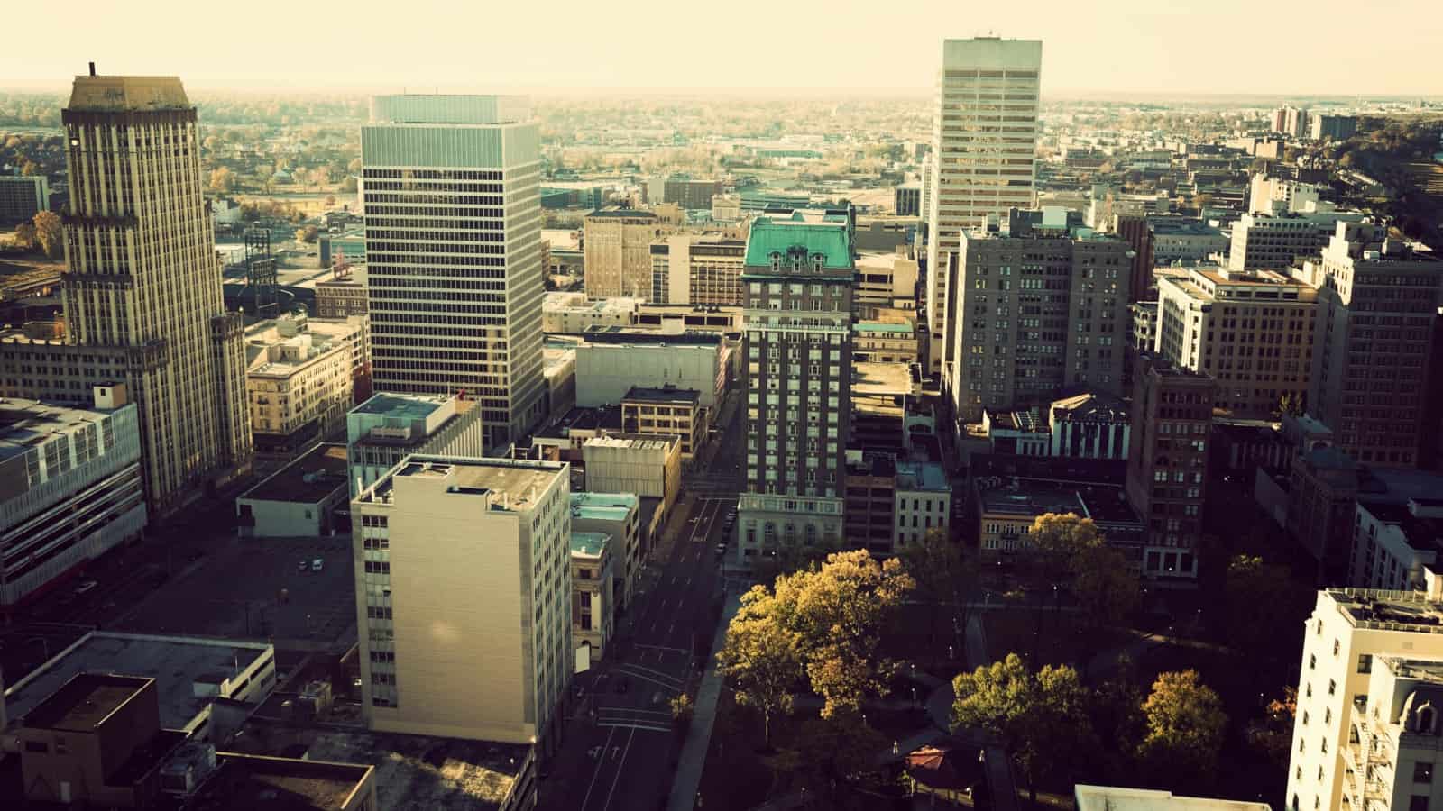 Image for Should I Move to Memphis, TN? 11 Pros and Cons to Consider